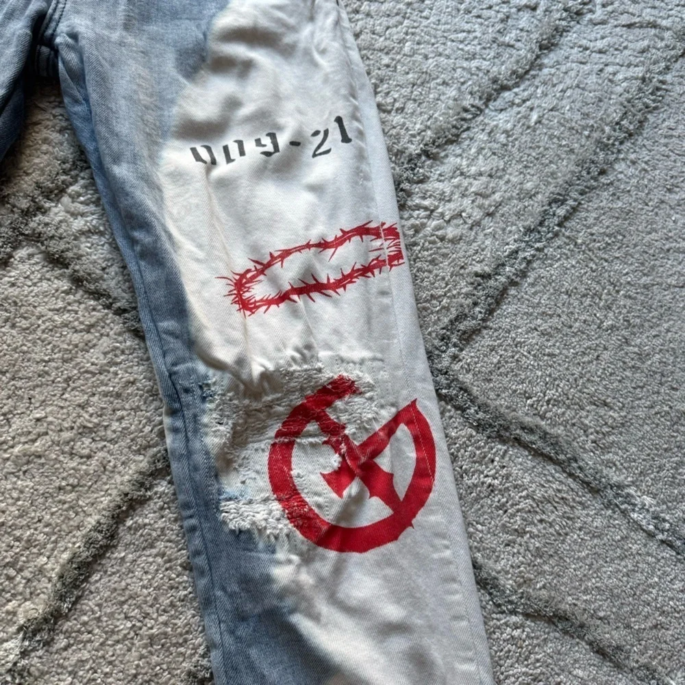 GALA jeans ACCOMPLICE DENIM LIGHT WASH slim leg red black 32